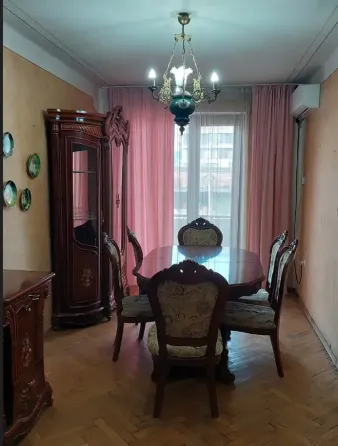 Продам 2-комн. квартиру 70м² 8/8 эт. Тбилиси