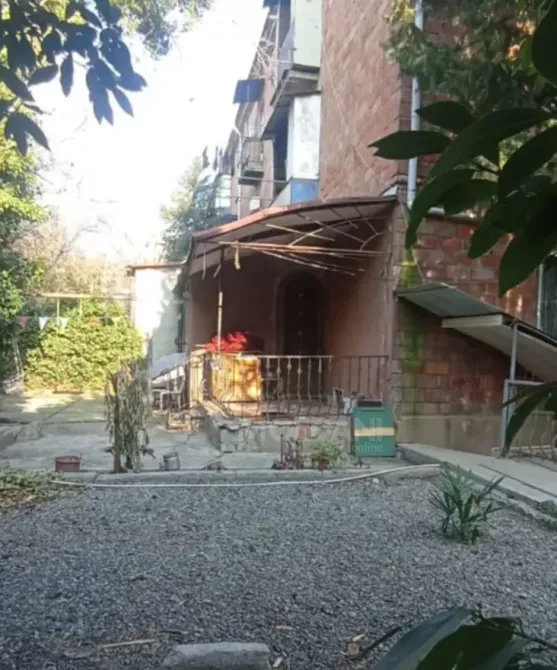 იყიდება 3 ოთახიანი ბინას 109მ² 1/3 სართ თბილისი - photo 17