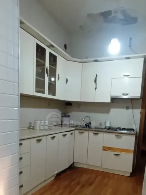 იყიდება 3 ოთახიანი ბინას 109მ² 1/3 სართ თბილისი - photo 6