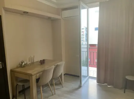 იყიდება 3 ოთახიანი ბინას 71მ² 6/10 სართ თბილისი