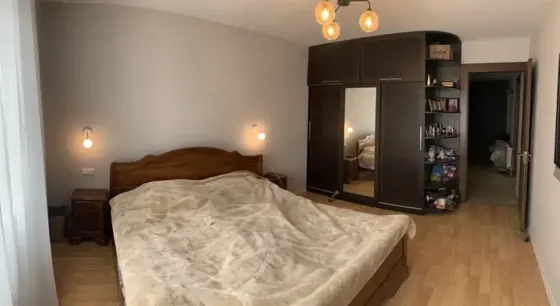 იყიდება 4 ოთახიანი ბინას 120მ² 9/9 სართ თბილისი