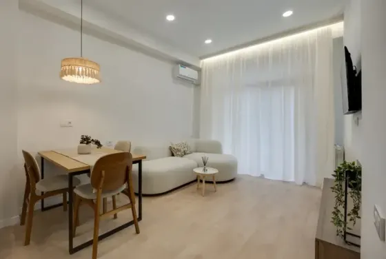 იყიდება 3 ოთახიანი ბინას 56.5მ² 6/7 სართ თბილისი