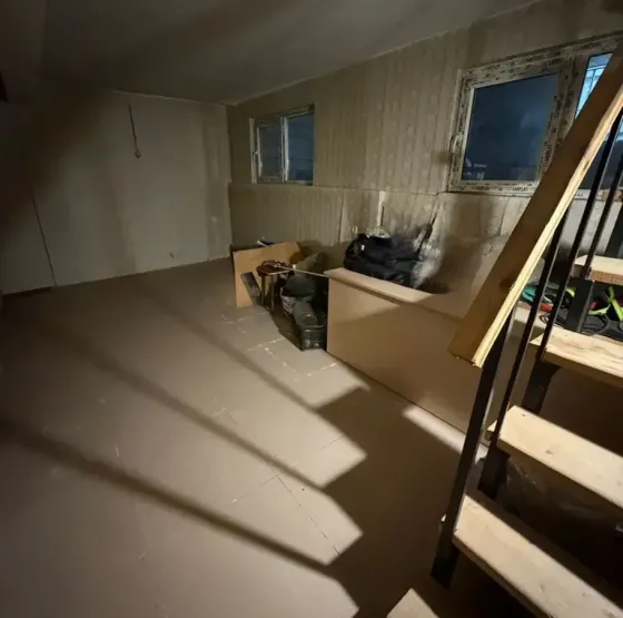 იყიდება 4 ოთახიანი ბინას 100მ² 1/5 სართ თბილისი