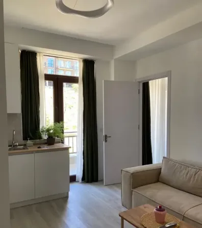 იყიდება 2 ოთახიანი ბინას 35მ² 9/15 სართ თბილისი