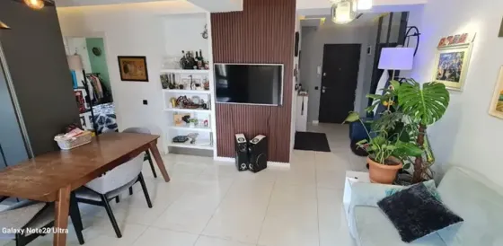 იყიდება 3 ოთახიანი ბინას 89მ² 14/22 სართ თბილისი