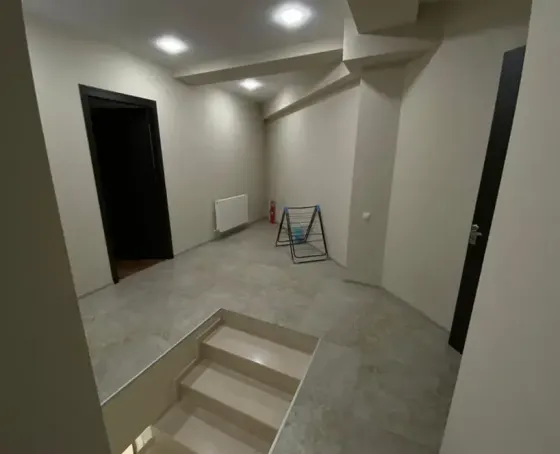 იყიდება 3 ოთახიანი ბინას 124მ² 1/7 სართ თბილისი