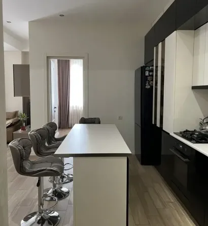 იყიდება 3 ოთახიანი ბინას 71.5მ² 3/6 სართ თბილისი