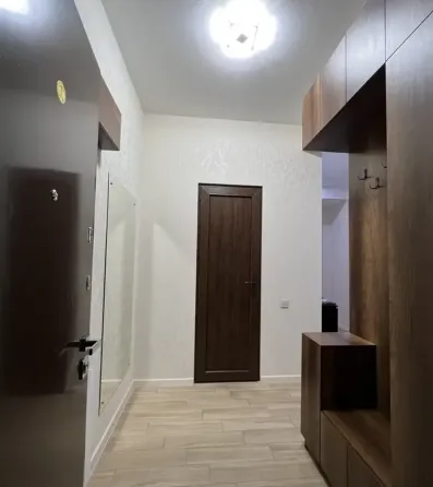 იყიდება 3 ოთახიანი ბინას 71.5მ² 3/6 სართ თბილისი