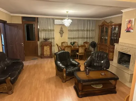 იყიდება 4 ოთახიანი ბინას 125მ² 3/5 სართ თბილისი