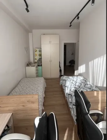 იყიდება 3 ოთახიანი ბინას 72მ² 8/11 სართ თბილისი