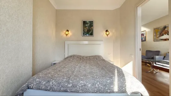 იყიდება 2 ოთახიანი ბინას 45მ² 7/9 სართ ბათუმი